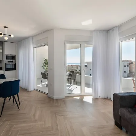 Pool Apartments Lux Novalja Exterior photo