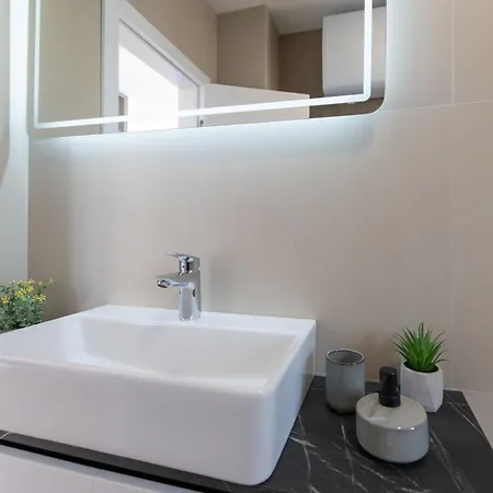 Pool Apartments Lux Novalja Room photo