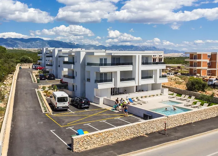 Pool Apartments Lux