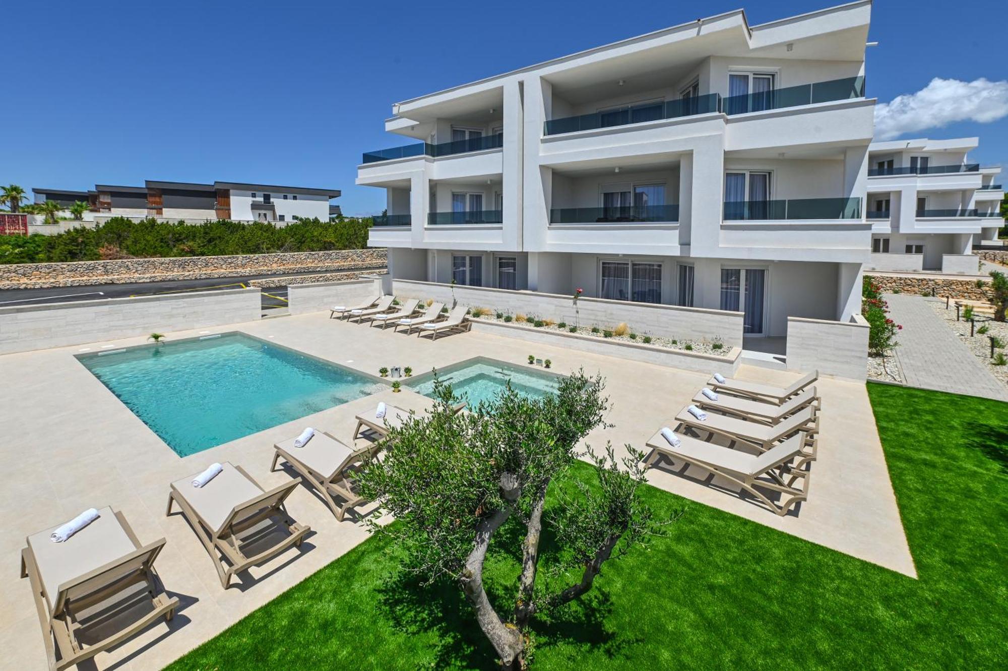 Pool Lux Apartment *